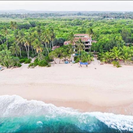 Serein Beach Hotel Tangalle Buitenkant foto