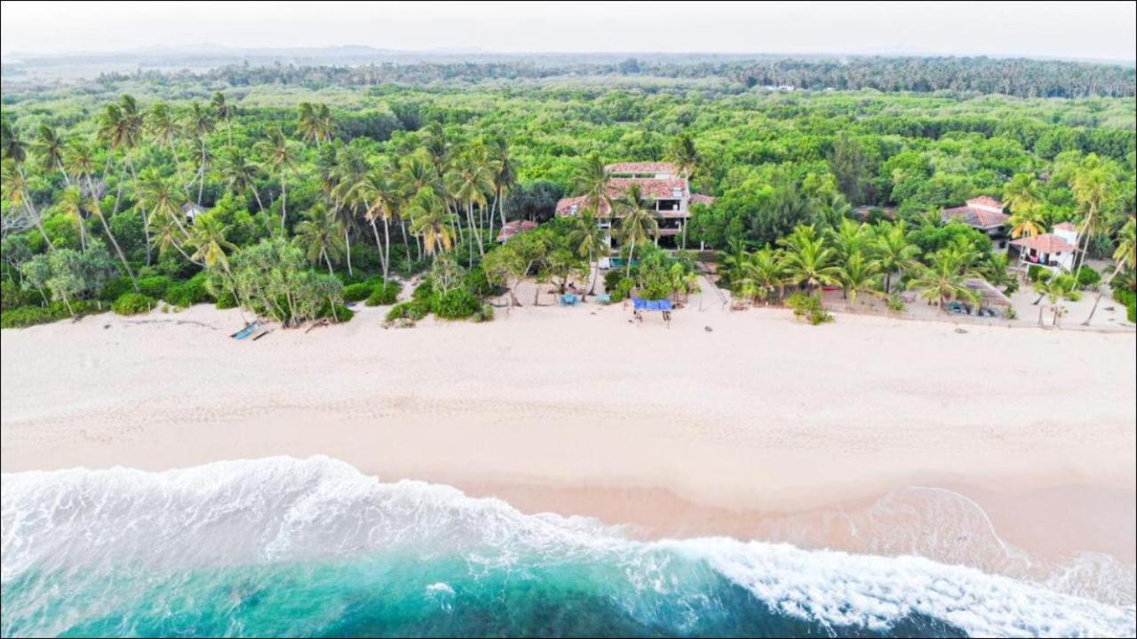 Serein Beach Hotel Tangalle Buitenkant foto