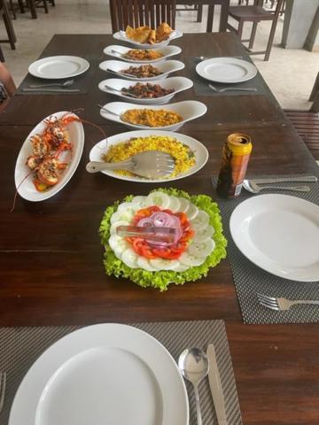 Serein Beach Hotel Tangalle Buitenkant foto
