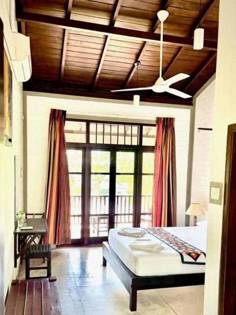 Serein Beach Hotel Tangalle Buitenkant foto