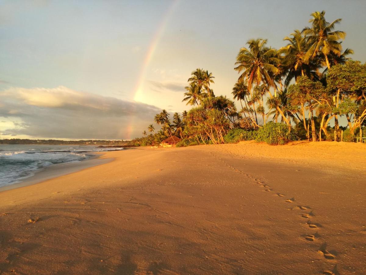 Serein Beach Hotel Tangalle Buitenkant foto