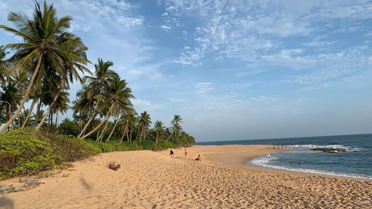 Serein Beach Hotel Tangalle Buitenkant foto